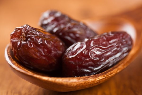 <b>Dates</b>